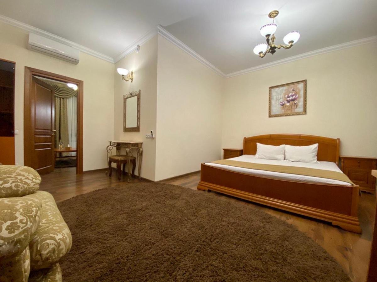 Boomerang Business Hotel Oldenburg Bagian luar foto