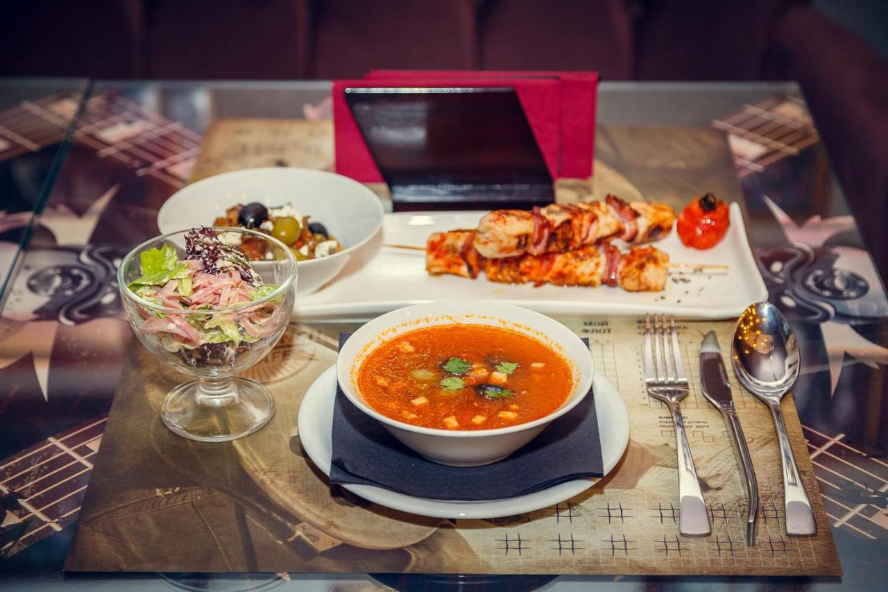 Boomerang Business Hotel Oldenburg Bagian luar foto