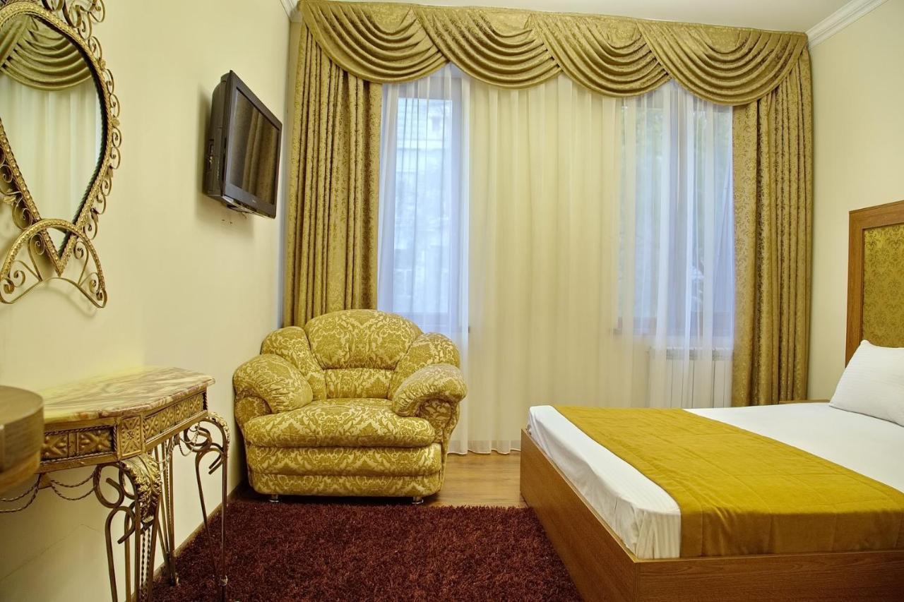 Boomerang Business Hotel Oldenburg Bagian luar foto