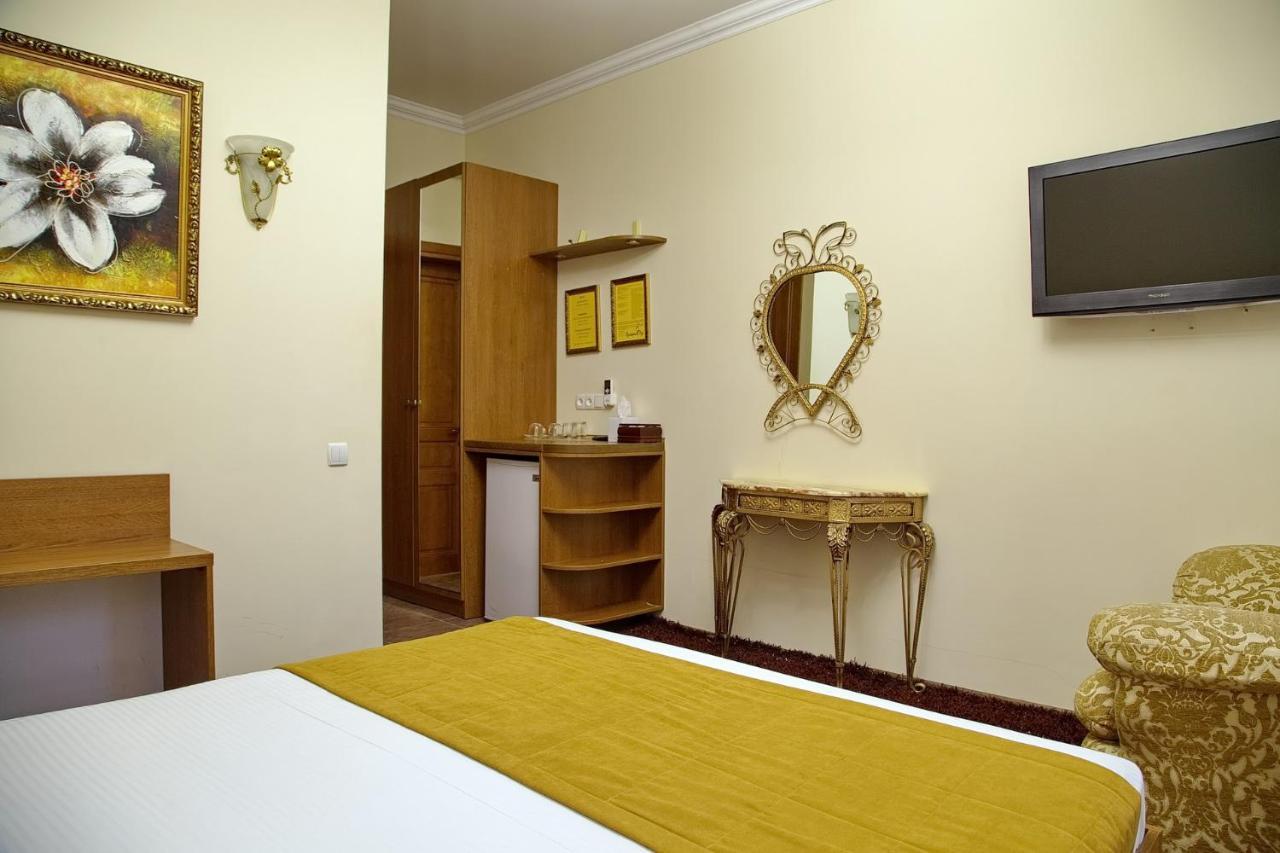 Boomerang Business Hotel Oldenburg Bagian luar foto