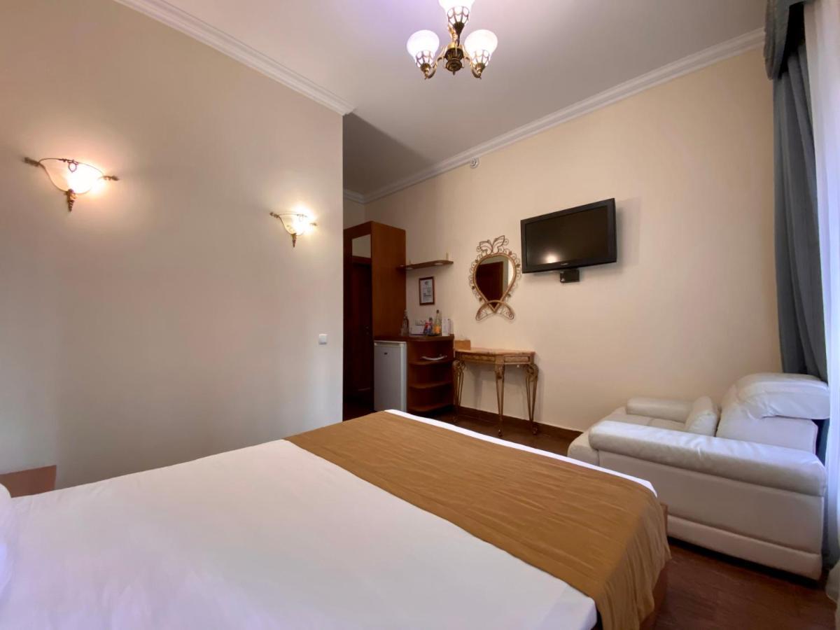 Boomerang Business Hotel Oldenburg Bagian luar foto