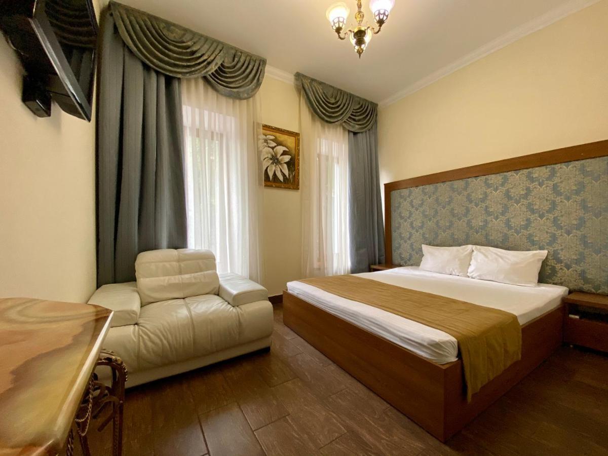 Boomerang Business Hotel Oldenburg Bagian luar foto