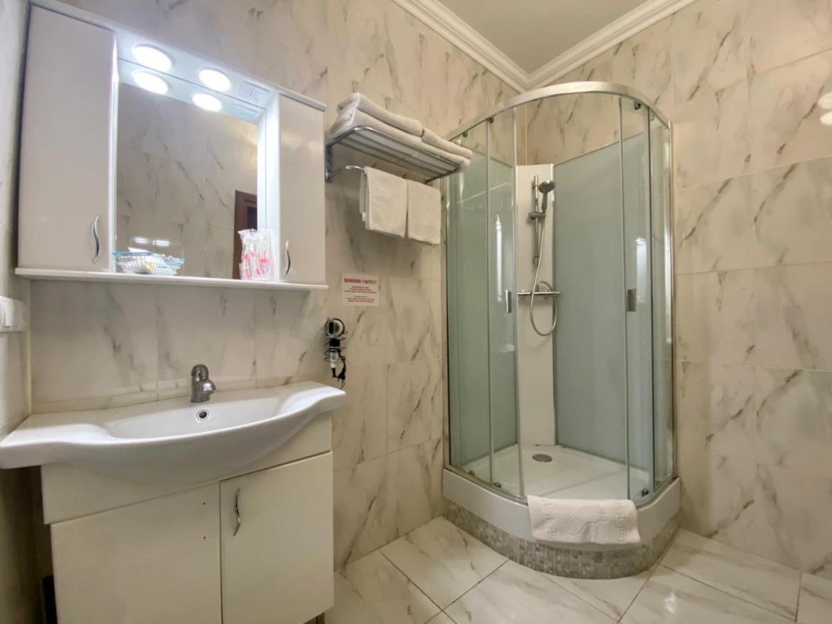 Boomerang Business Hotel Oldenburg Bagian luar foto